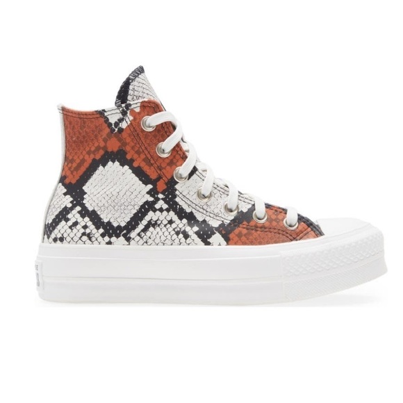 NIB Converse high lift sneaker size: 5.5 - Picture 3 of 6